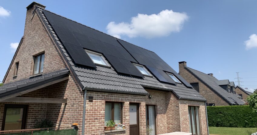 NRJ+ : Installation Photovoltaïque Efficace à Beaufays - 26 Panneaux de 420W