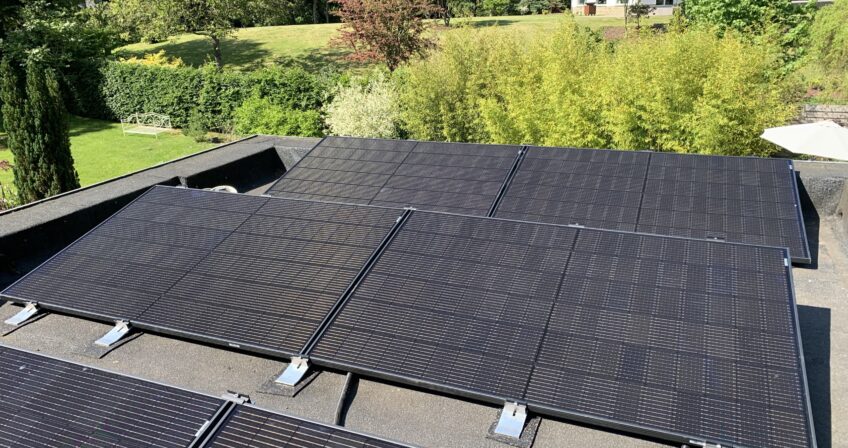NRJ+ : Réalisations Photovoltaïques à Beaufays, Liège - 17 Panneaux Solaires de Puissance Variable